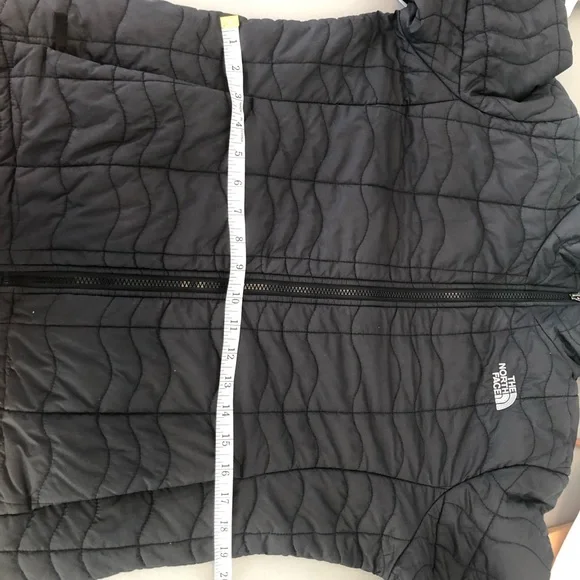 The North Face Quilted Zip-Up Coat- Large - Picture 15 of 16